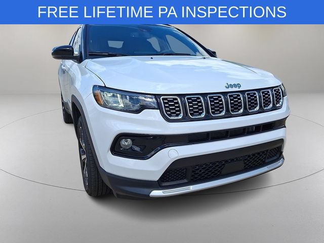 Used 2025 Jeep Compass Limited AWD/4WD image 2