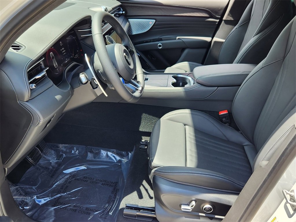 New 2025 Maserati Grecale GT image 6