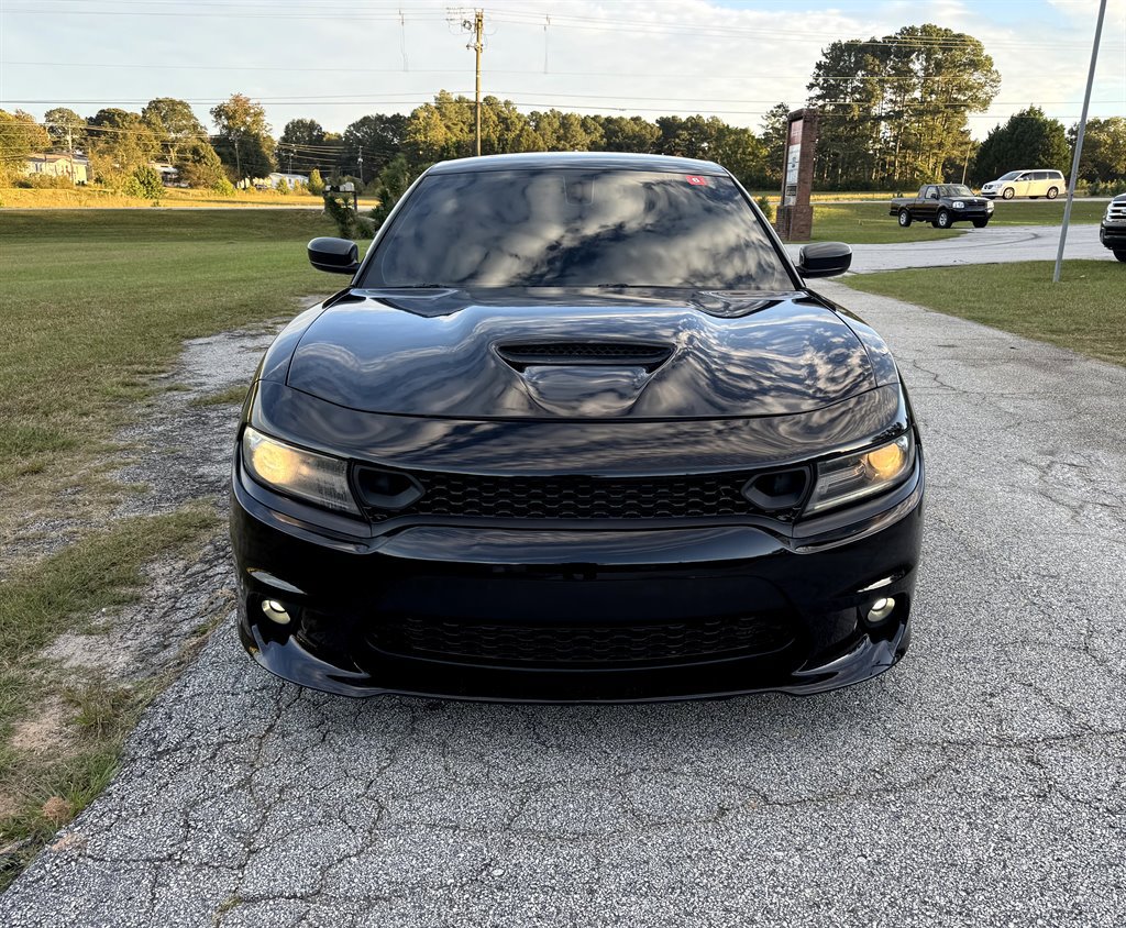Used 2019 Dodge Charger Scat Pack RWD image 2