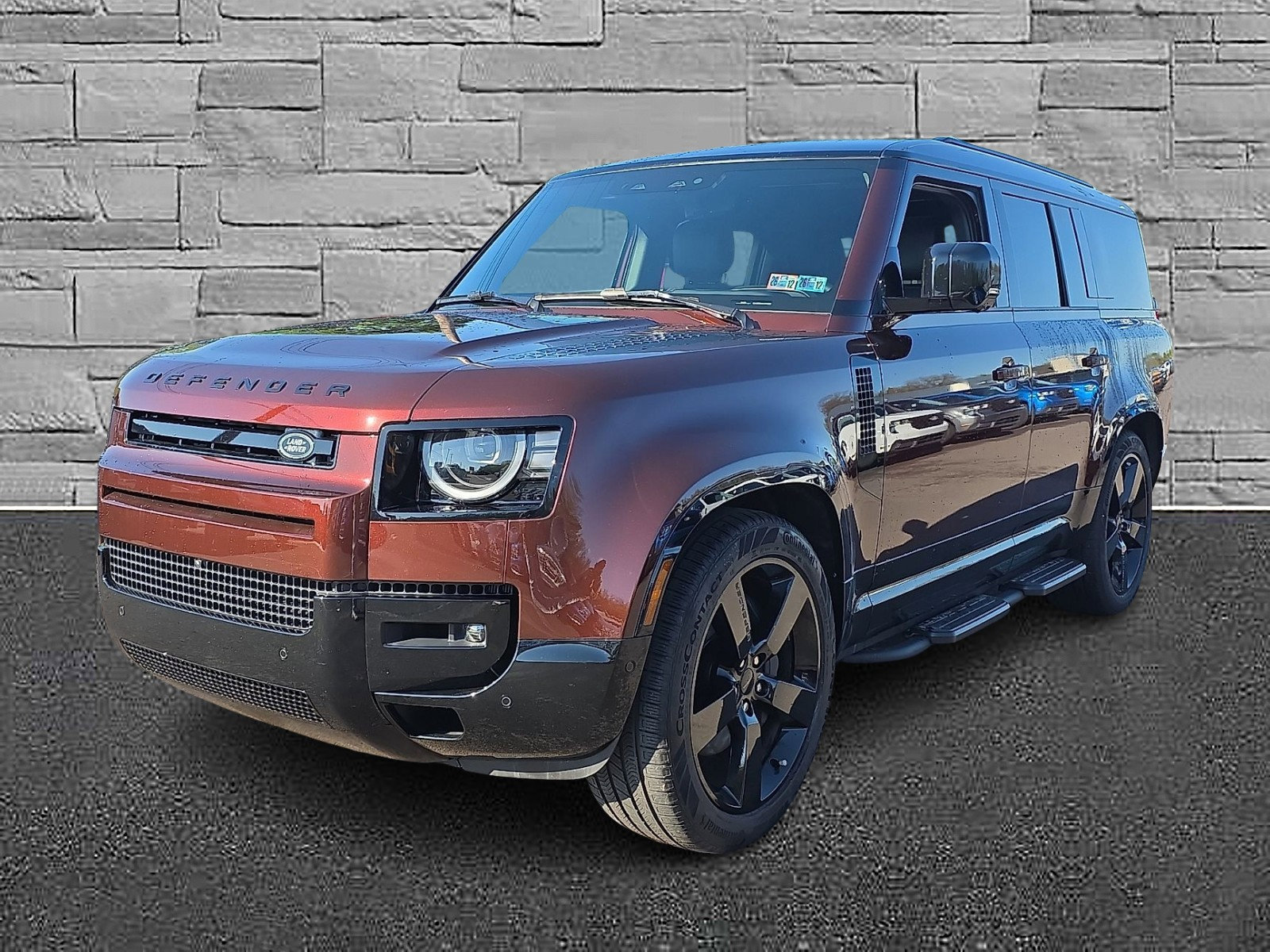 Used 2026 Land Rover Defender 130 X-Dynamic SE AWD/4WD image 4