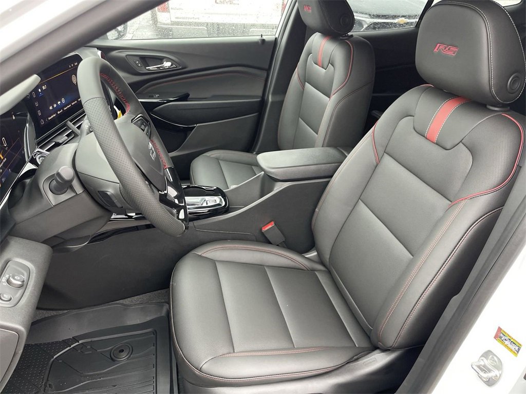 New 2026 Chevrolet Trax RS w/ Sunroof Package image 11