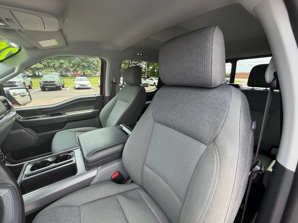 Used 2025 Ford F150 XLT w/ Equipment Group 303A High AWD/4WD image 7