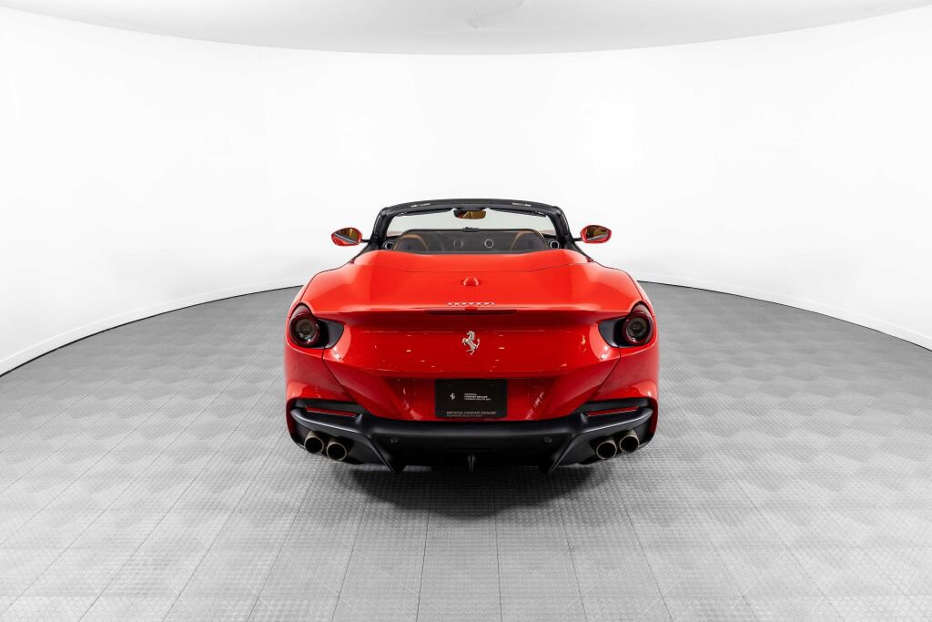 Certified 2022 Ferrari Portofino M image 6