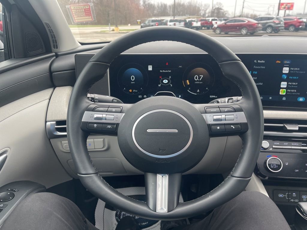 Used 2025 Hyundai Tucson SEL image 32