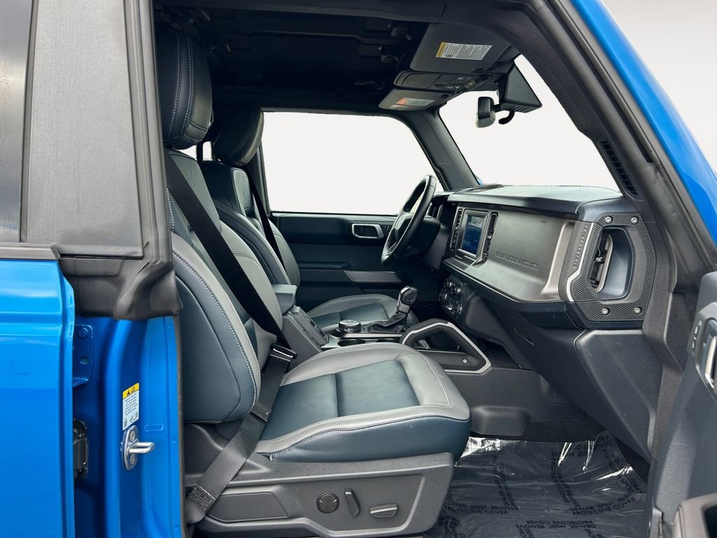 Used 2023 Ford Bronco Outer Banks image 11