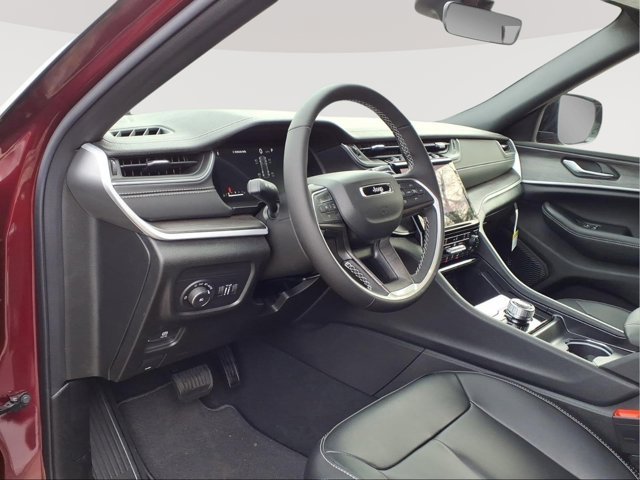 New 2025 Jeep Grand Cherokee L Limited AWD/4WD image 8