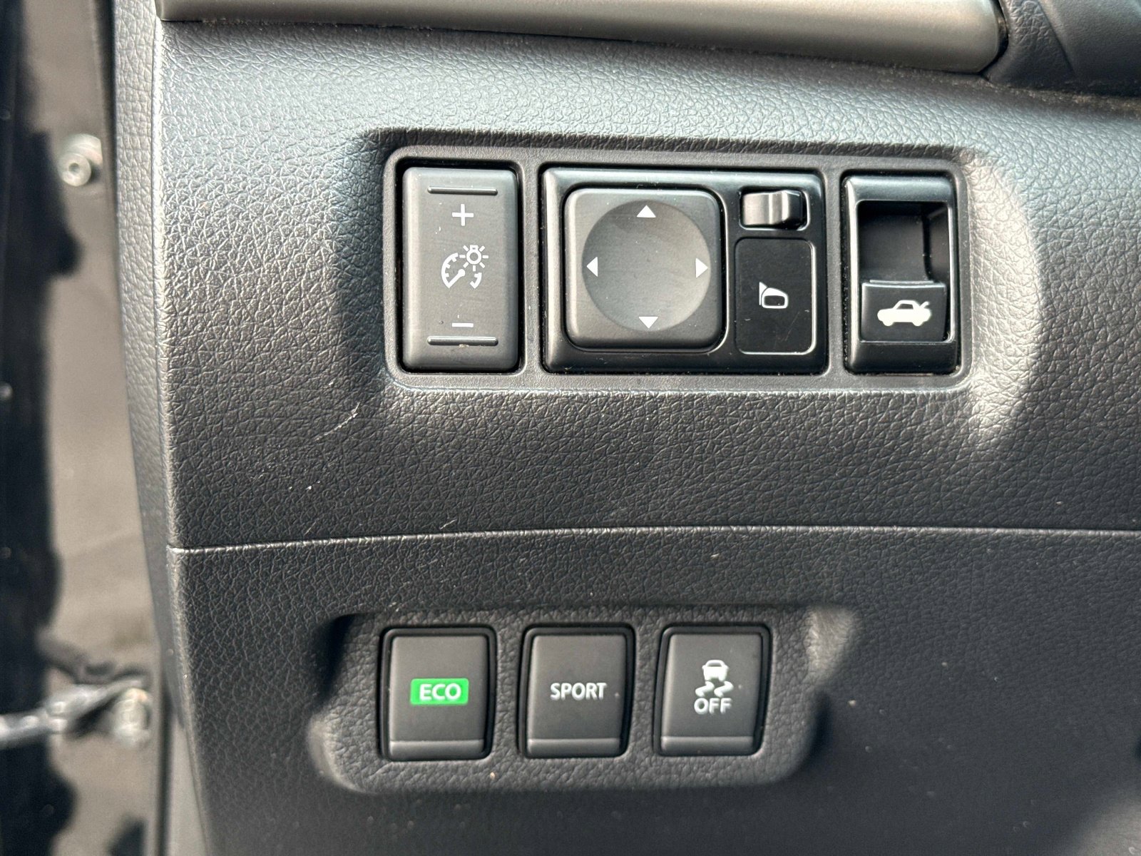 Used 2018 Nissan Sentra SR image 30