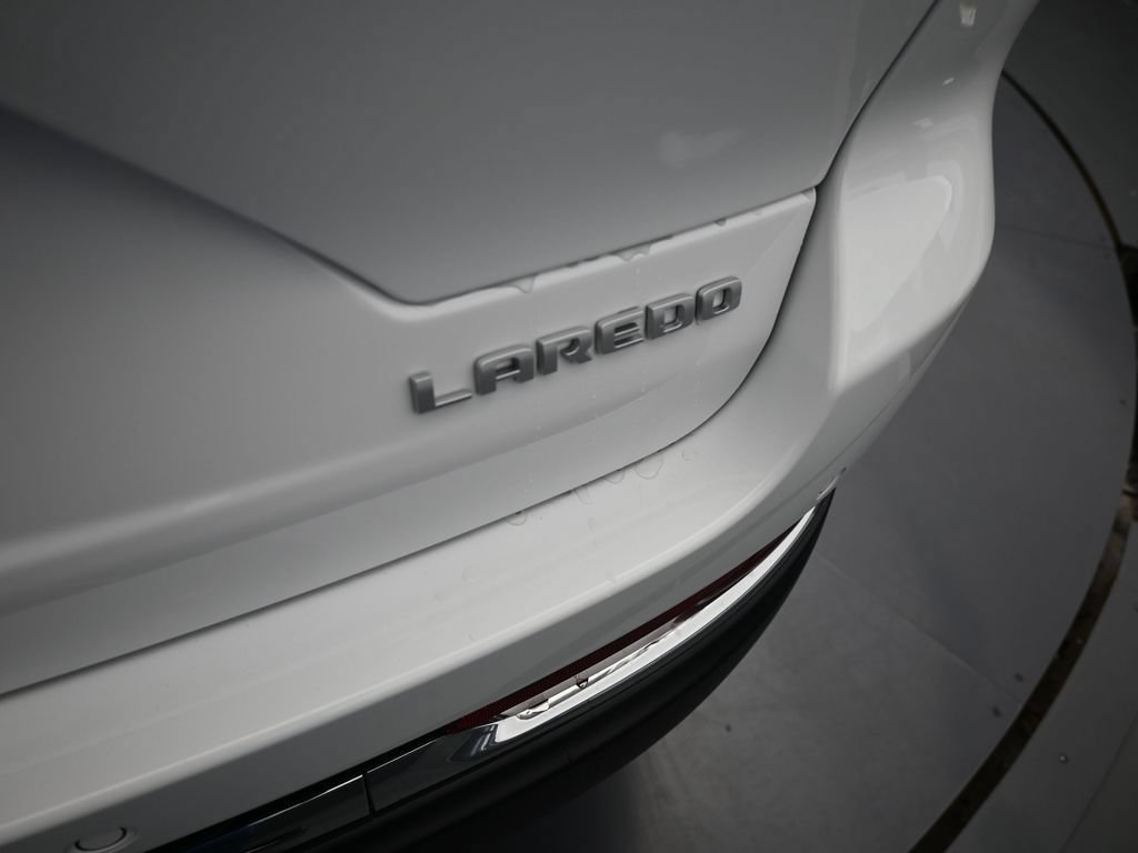 New 2026 Jeep Grand Cherokee Laredo X AWD/4WD image 35