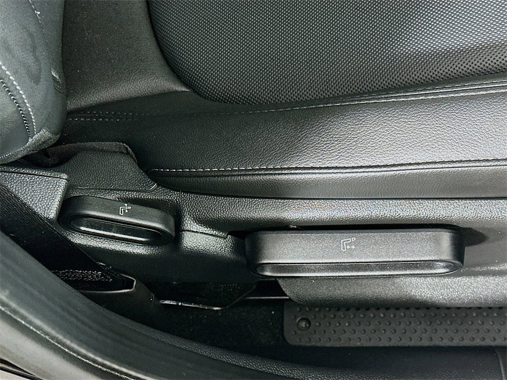 Used 2021 MINI Cooper S image 22