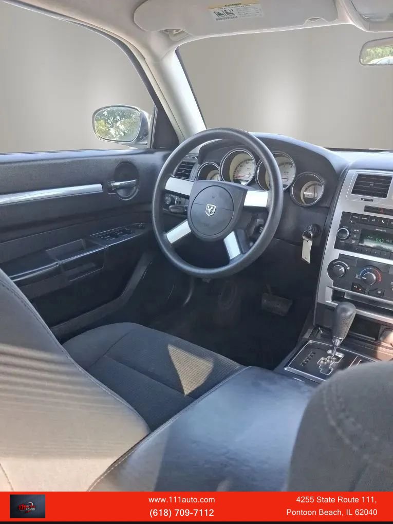 Used 2010 Dodge Charger SXT RWD image 40
