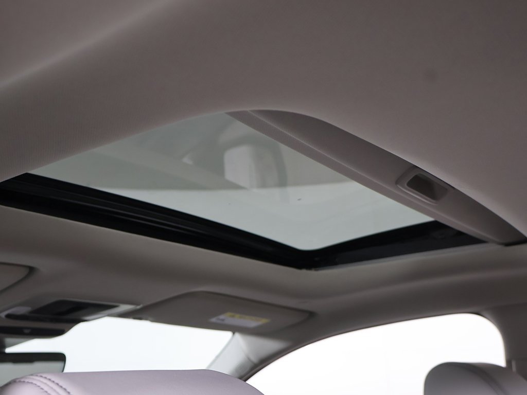 Used 2025 Honda HR-V EX-L image 17