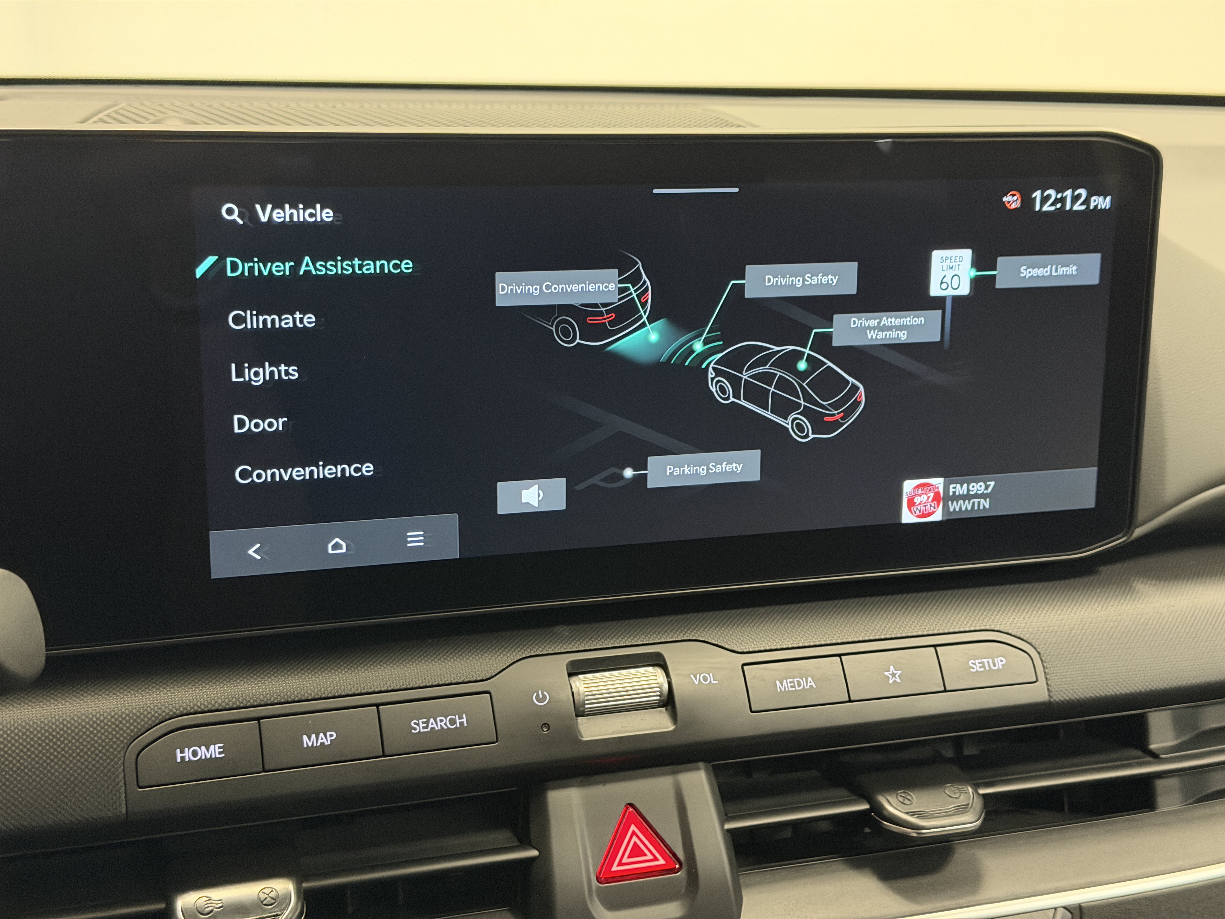 Used 2025 Kia K4 FWD image 8