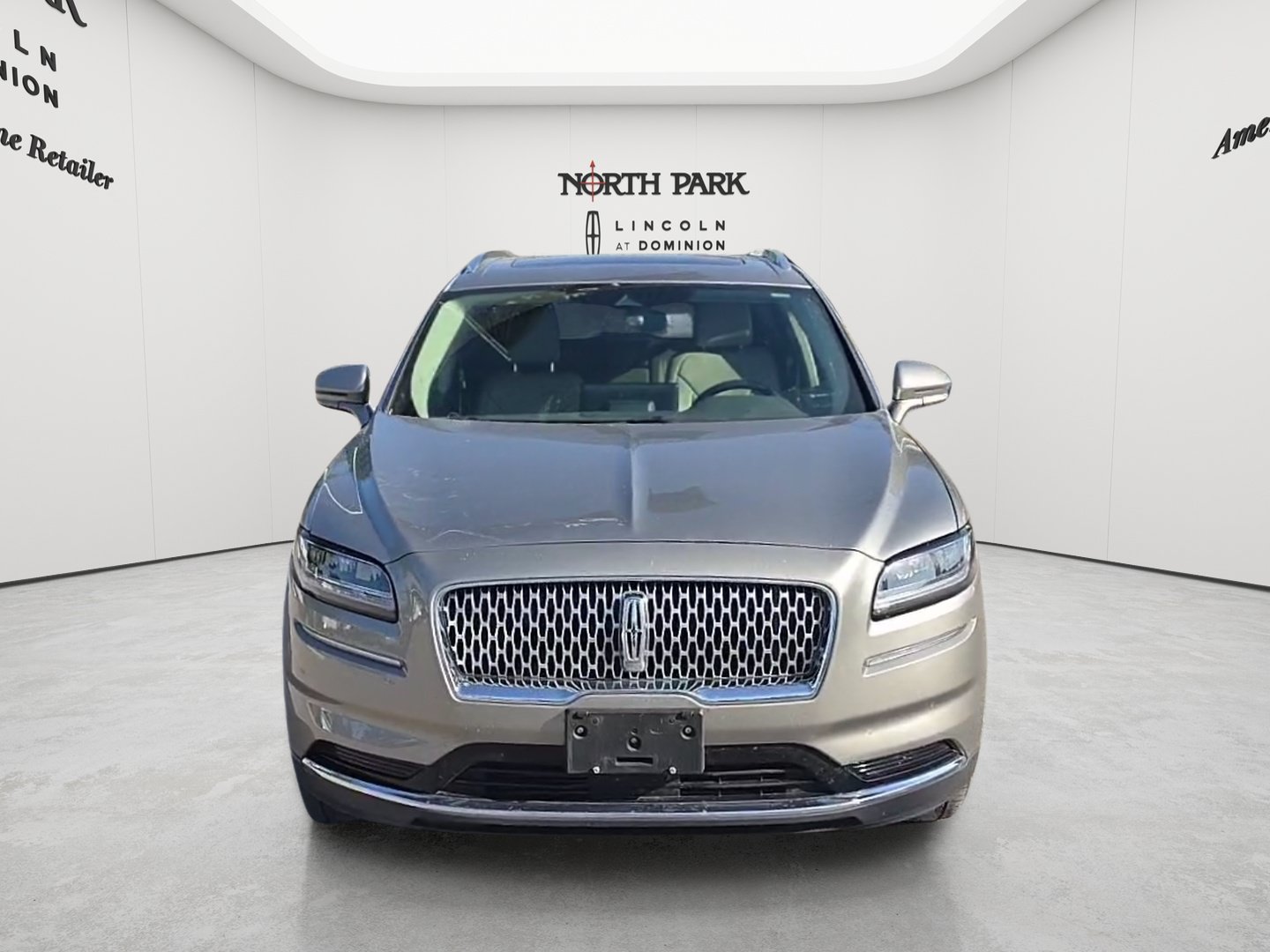 Used 2023 Lincoln Nautilus Reserve FWD image 8