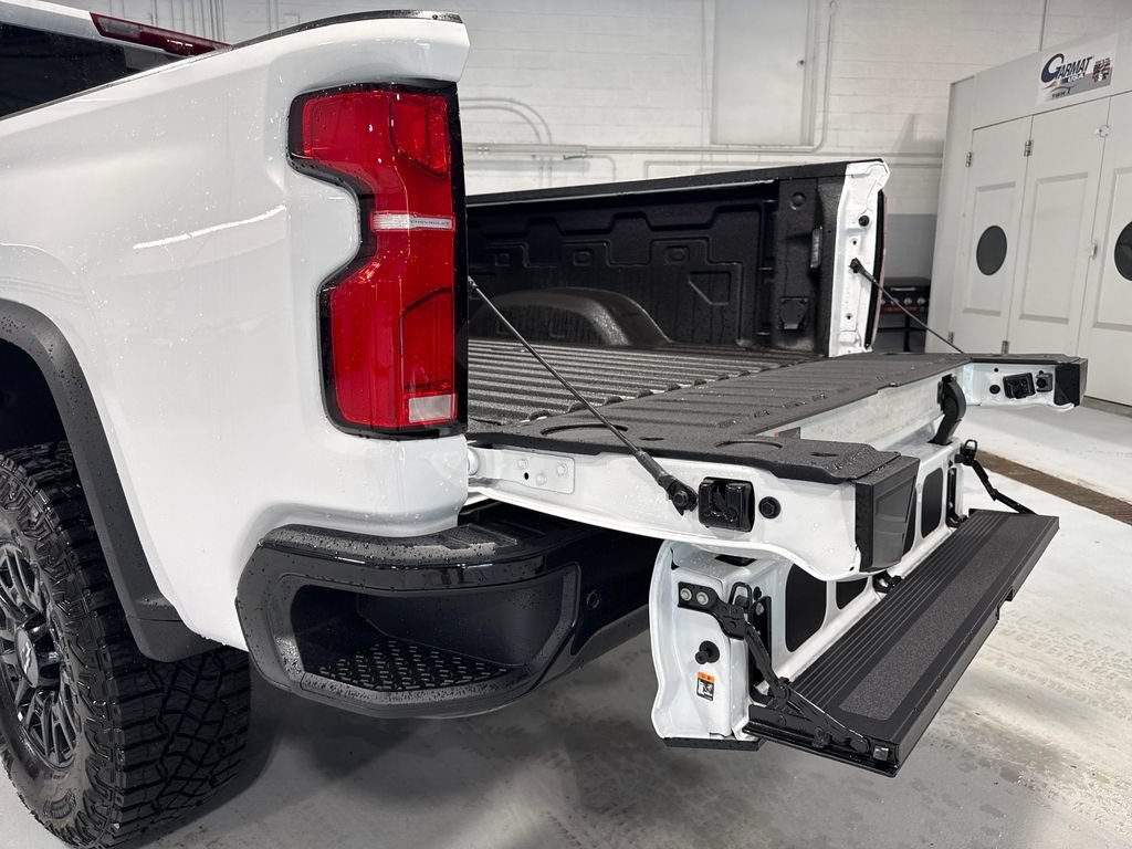 New 2026 Chevrolet Silverado 2500 ZR2 AWD/4WD image 47