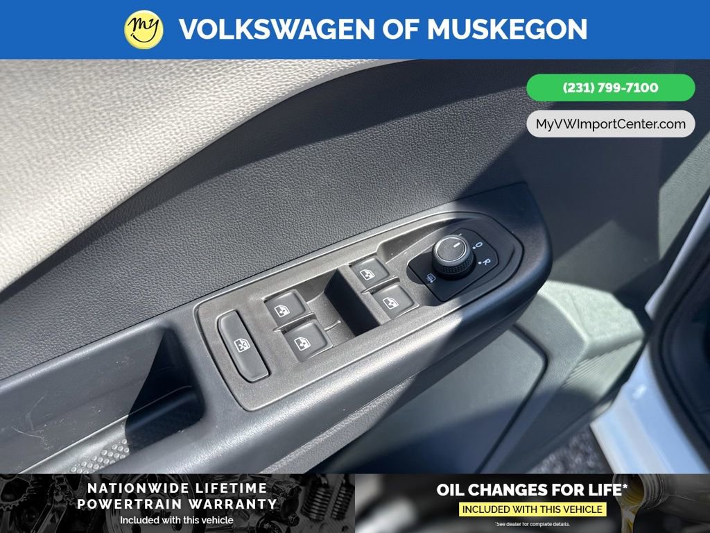 New 2025 Volkswagen Taos S image 10