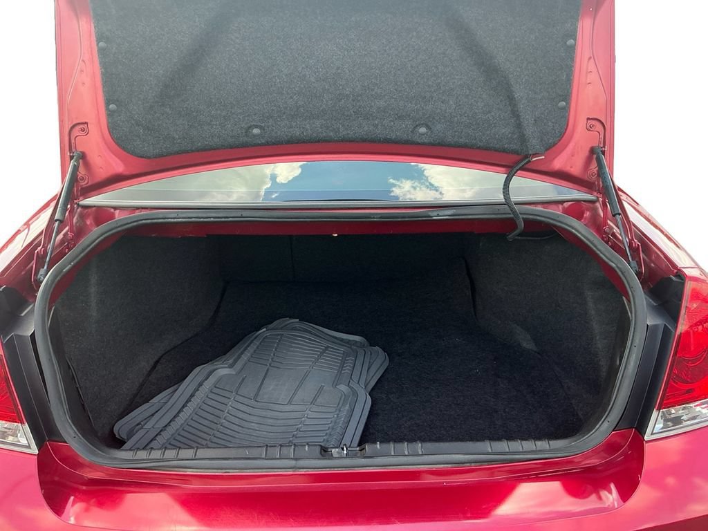Used 2015 Chevrolet Impala LT w/ LT Sunroof Package FWD image 24
