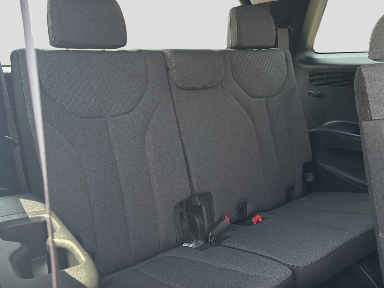 Used 2025 Hyundai Palisade SE FWD image 27