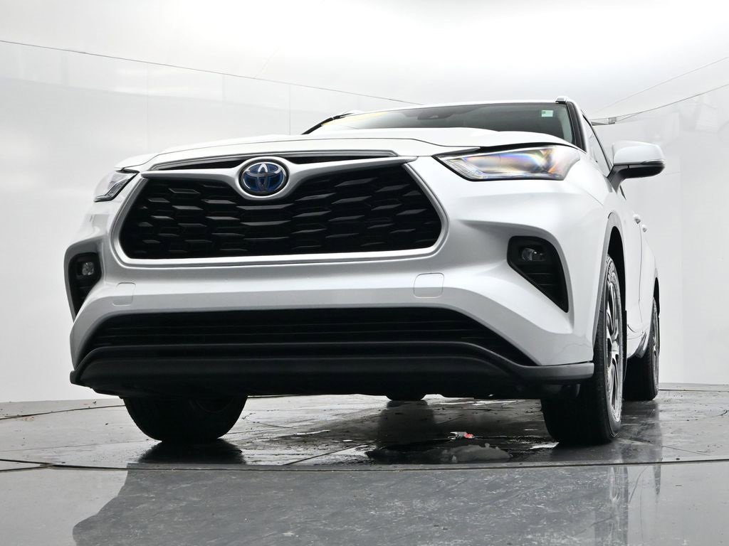 Used 2022 Toyota Highlander XLE image 57