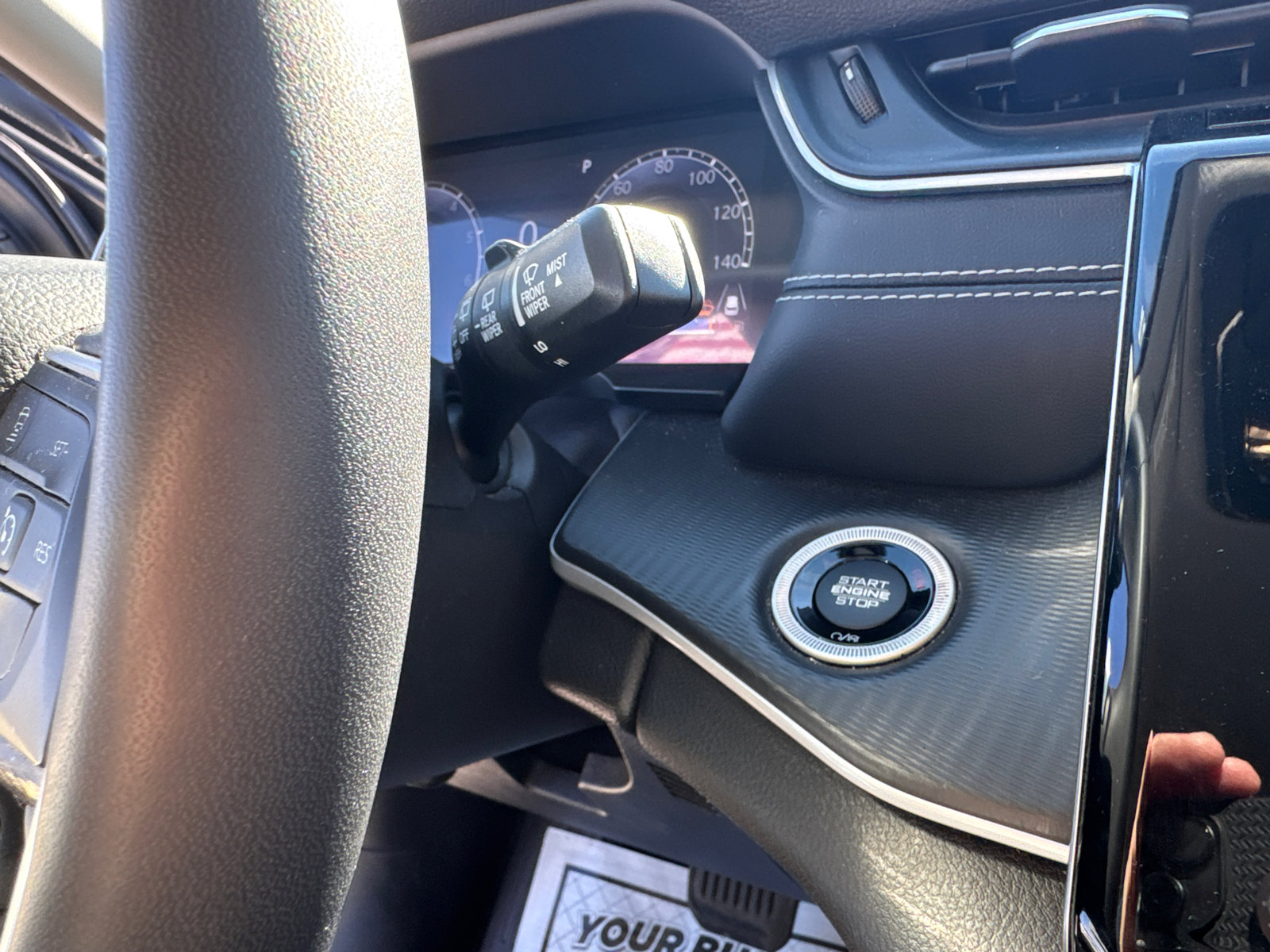 Used 2024 Jeep Grand Cherokee Laredo image 27