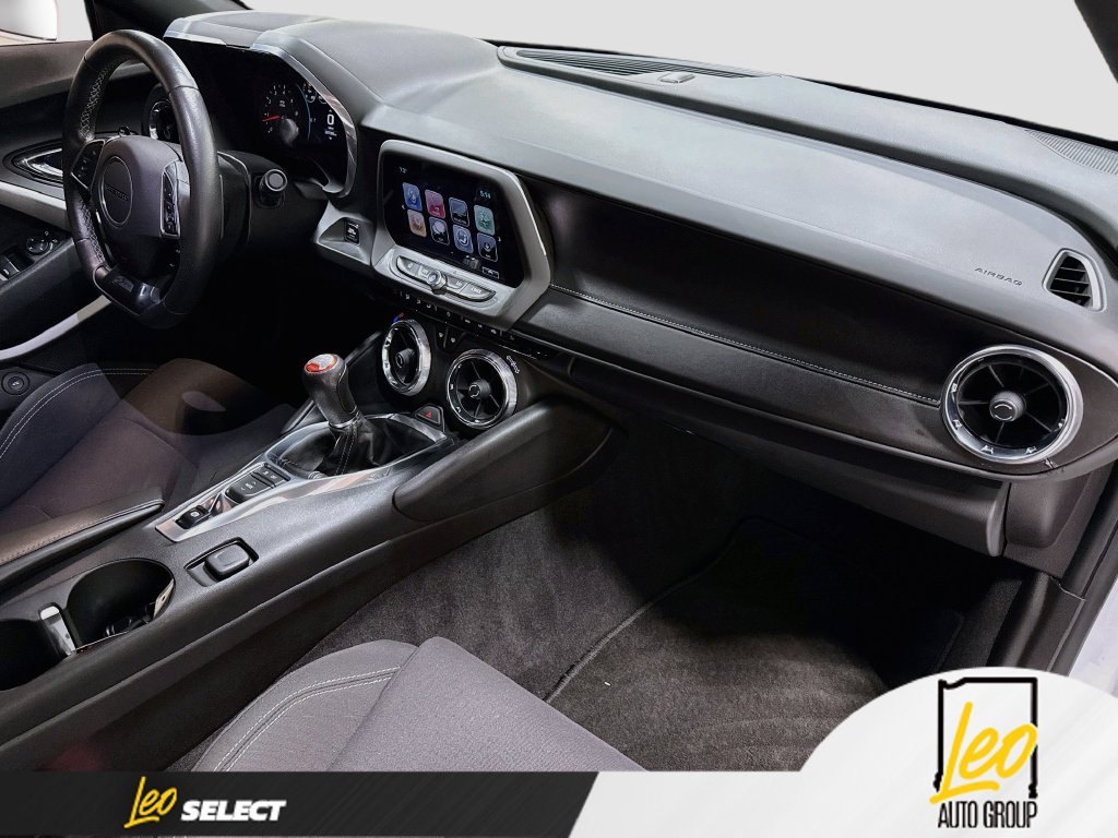 Used 2017 Chevrolet Camaro SS RWD image 30