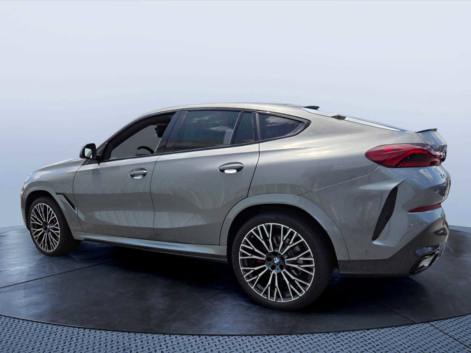 New 2026 BMW X6 xDrive40i w/ Executive Package AWD/4WD image 4