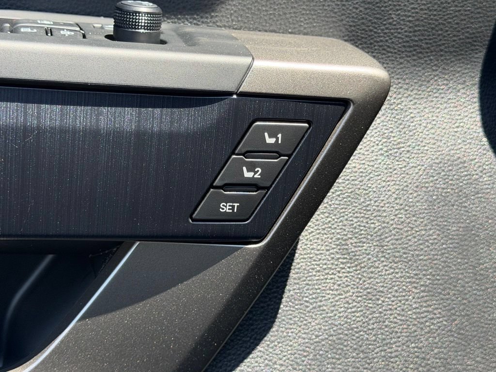 New 2026 Toyota Sequoia Platinum AWD/4WD image 20