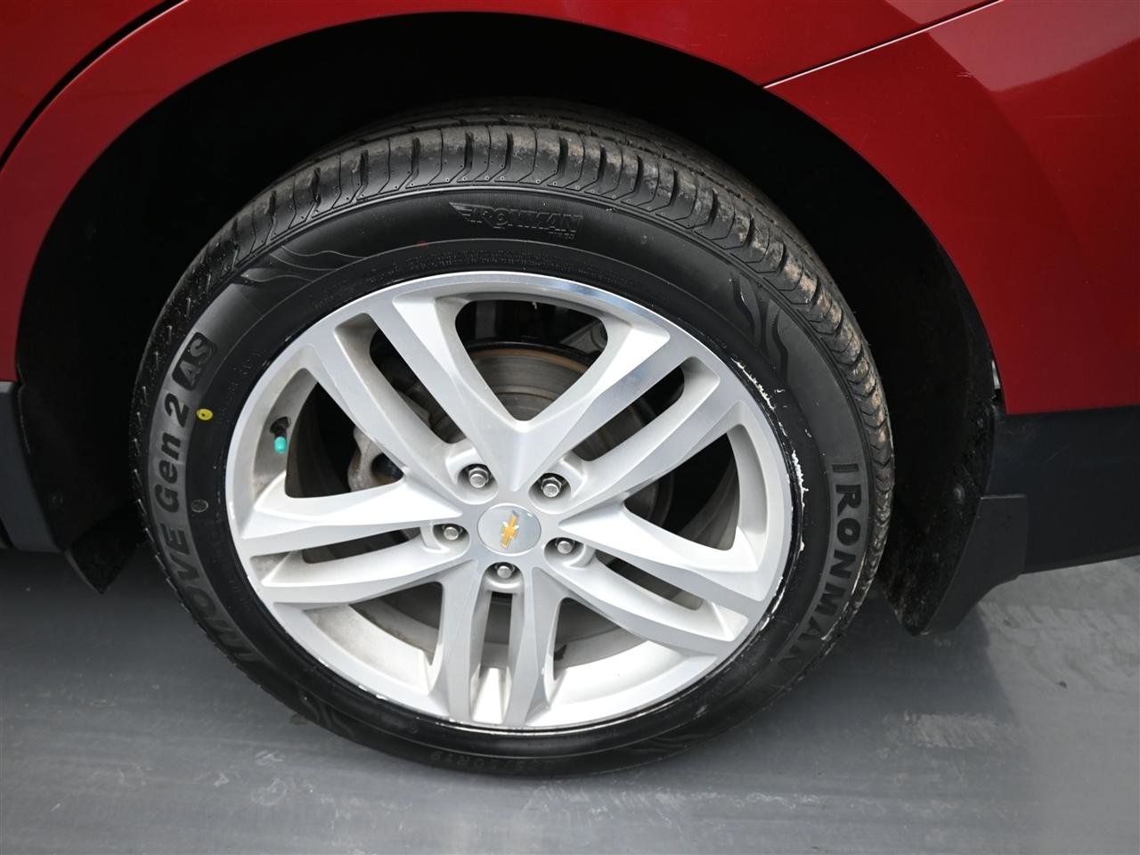 Used 2018 Chevrolet Equinox Premier AWD/4WD image 20