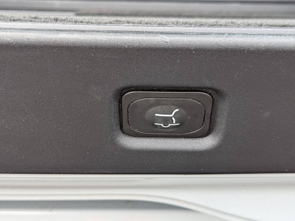 Used 2025 Lincoln Navigator Reserve AWD/4WD image 32
