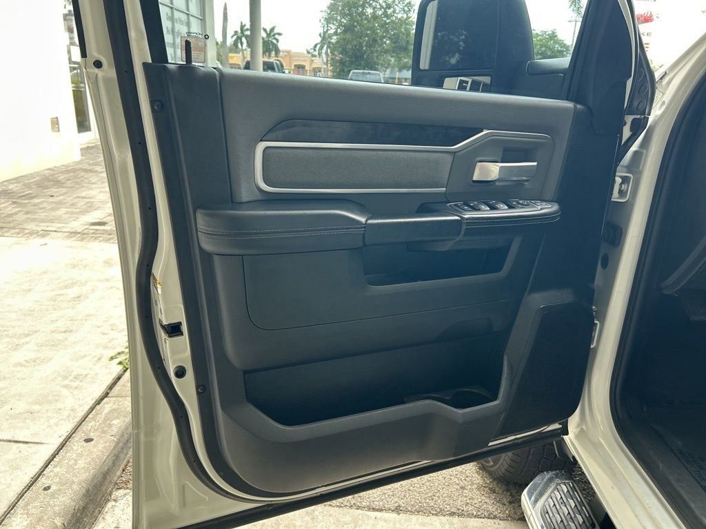 Used 2023 RAM 2500 Big Horn w/ Level 1 Equipment Group image 34