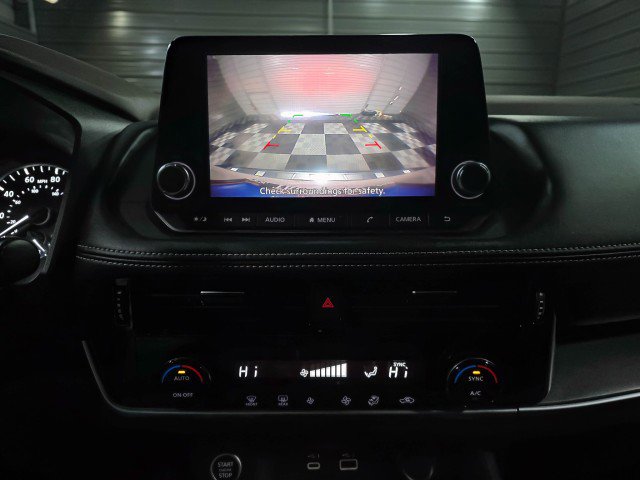 Used 2022 Nissan Rogue SV image 26