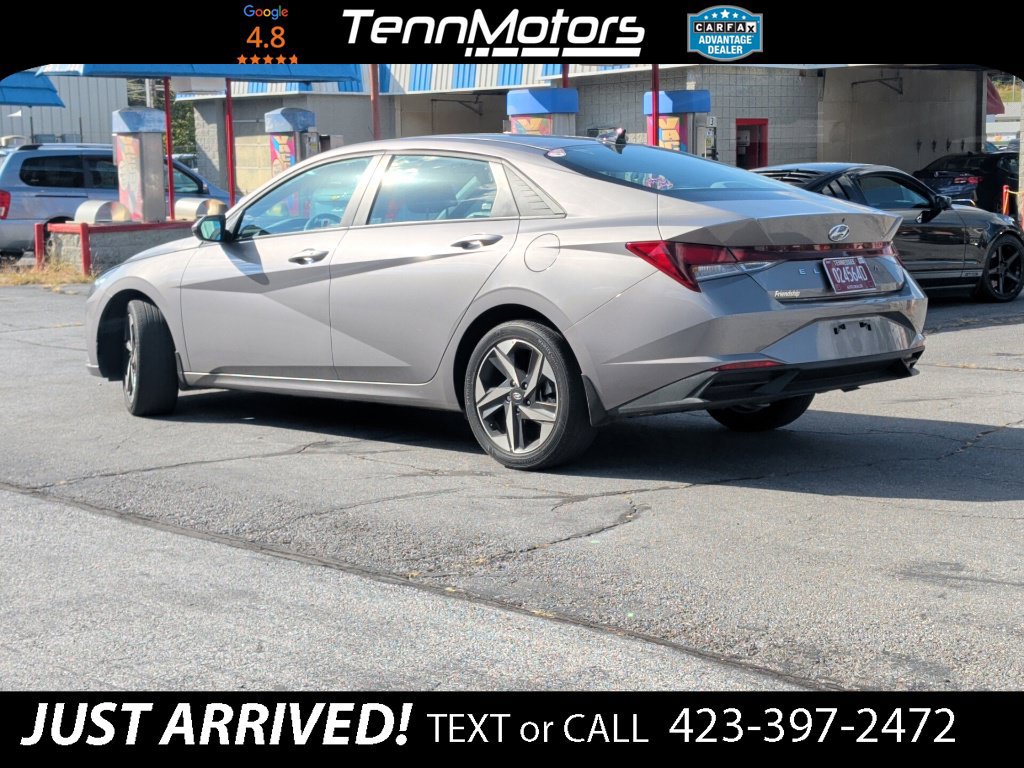 Used 2023 Hyundai Elantra SEL w/ Convenience Package FWD image 7