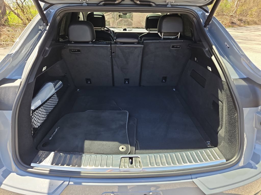 Certified 2025 Porsche Cayenne Coupe AWD/4WD image 39