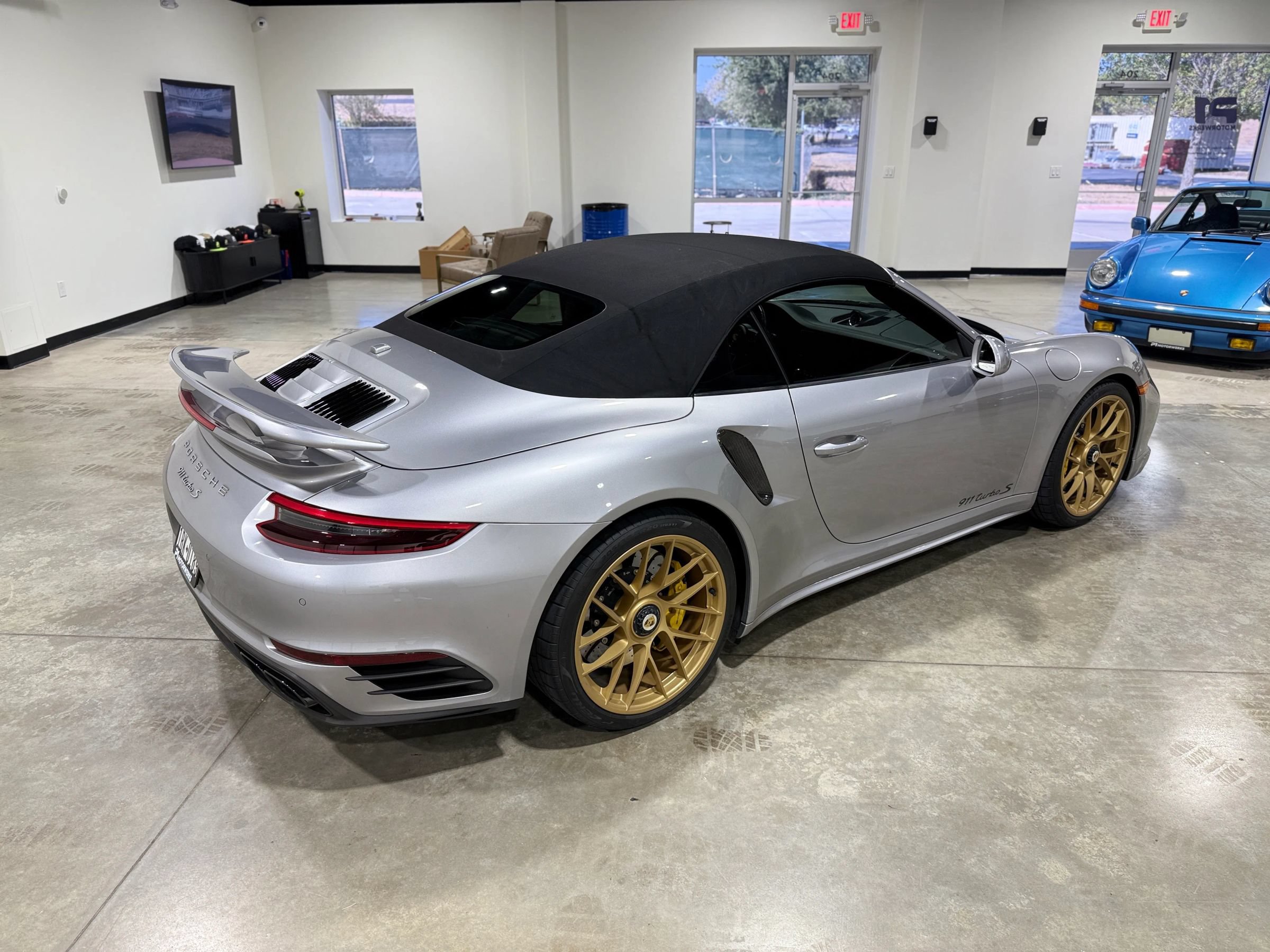 Used 2017 Porsche 911 Turbo S AWD/4WD image 38