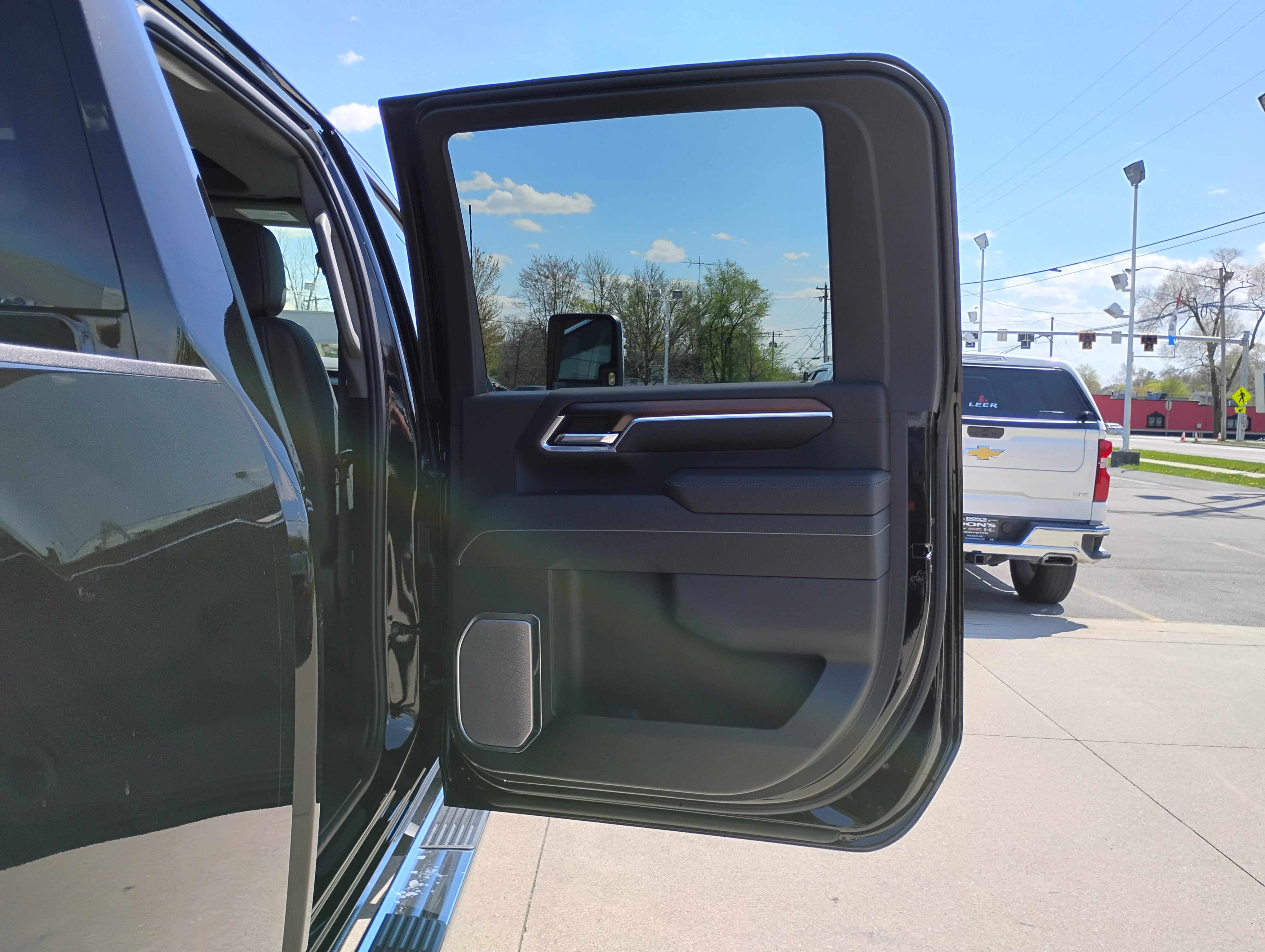 New 2025 GMC Sierra 2500 Denali w/ Max Trailering Package image 33
