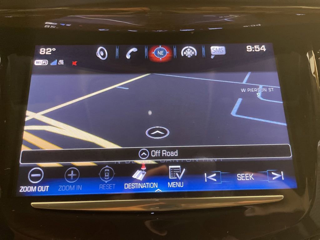 Used 2020 Cadillac Escalade Luxury w/ LPO, Radiant Package AWD/4WD image 16