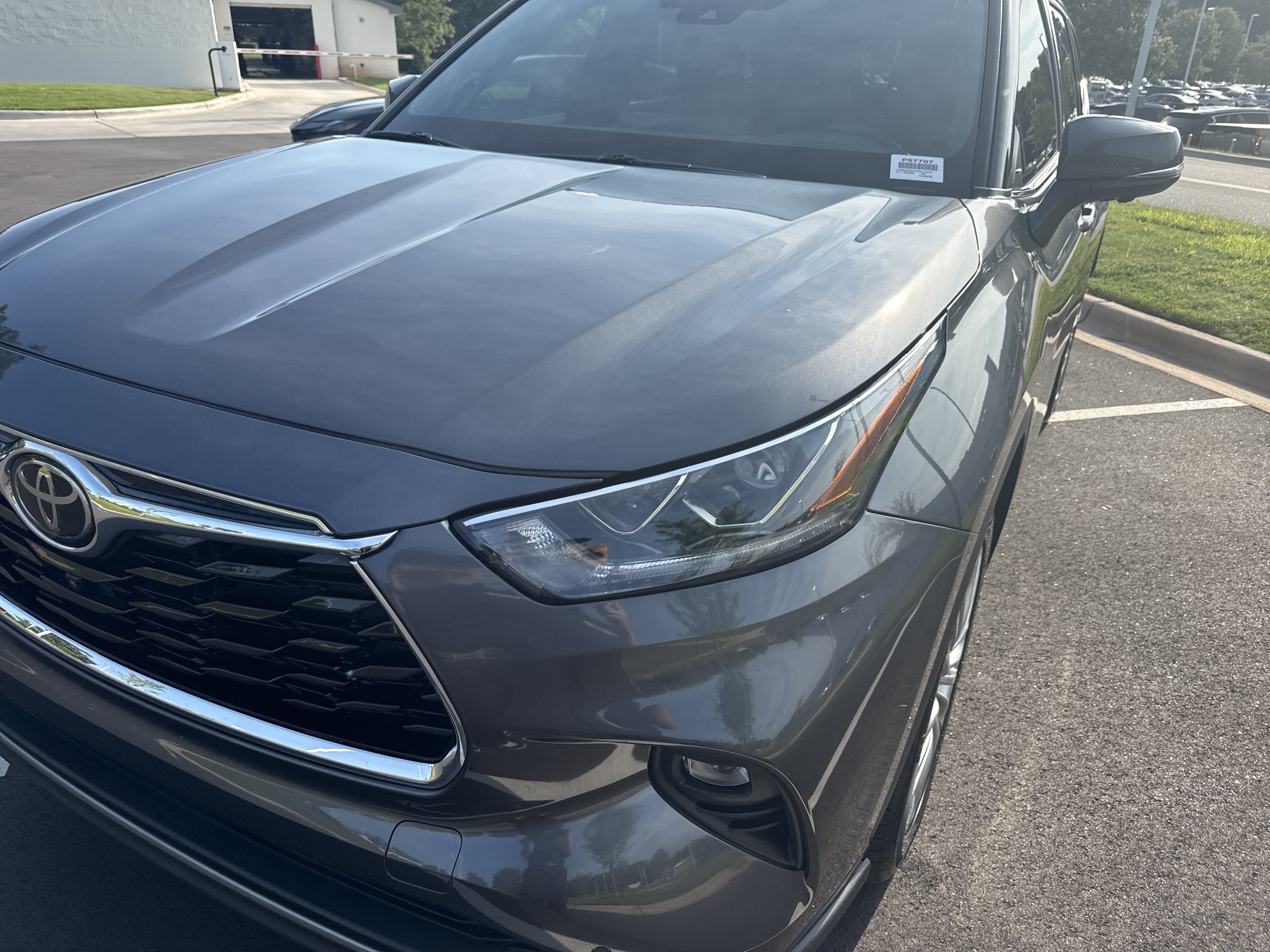 Used 2023 Toyota Highlander Platinum FWD image 7