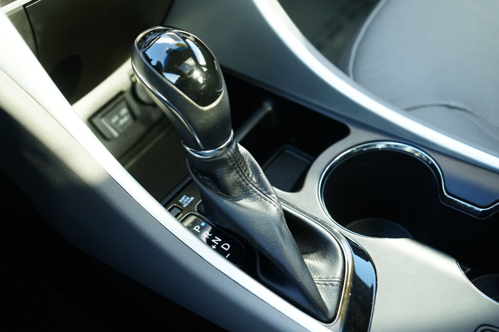 Used 2013 Hyundai Sonata Limited FWD image 22