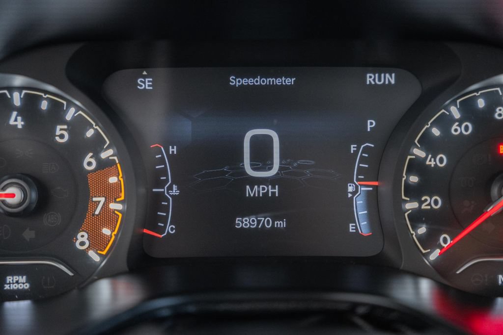 Certified 2022 Jeep Compass Latitude w/ Sun and Sound Group AWD/4WD image 43