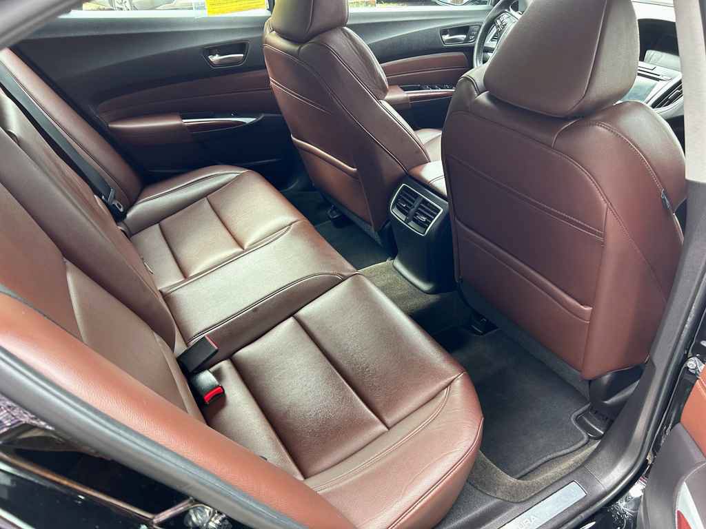 Used 2017 Acura TLX FWD image 14