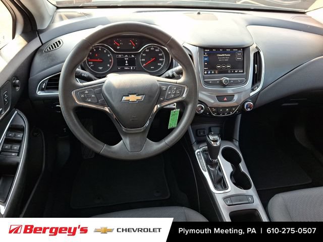 Used 2019 Chevrolet Cruze LT w/ LT Fleet Convenience Package FWD image 14