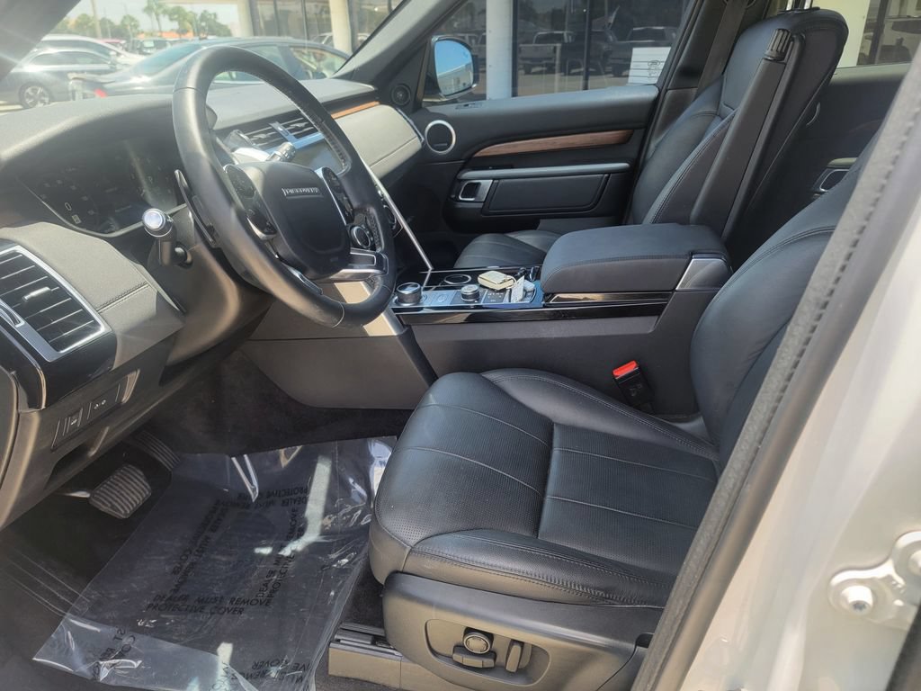 Used 2020 Land Rover Discovery HSE AWD/4WD image 11