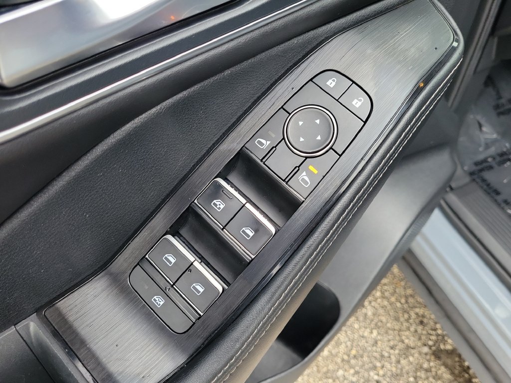 Used 2022 Nissan Rogue Platinum w/ Head-Up Display Package FWD image 14