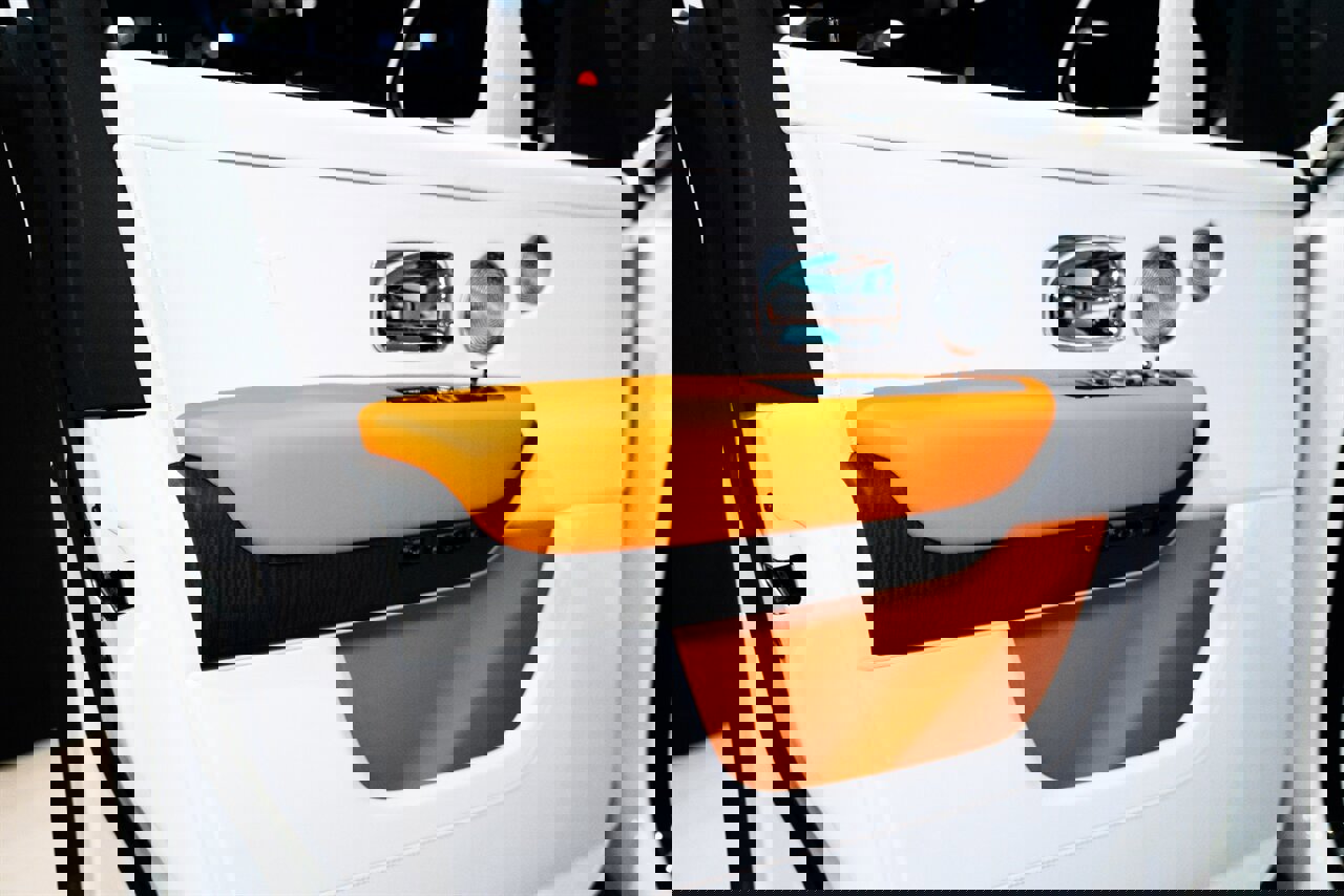 Used 2023 Rolls-Royce Cullinan w/ Cullinan Package image 38