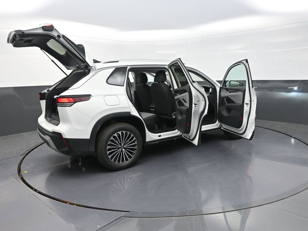 Used 2025 Volkswagen Tiguan S image 37