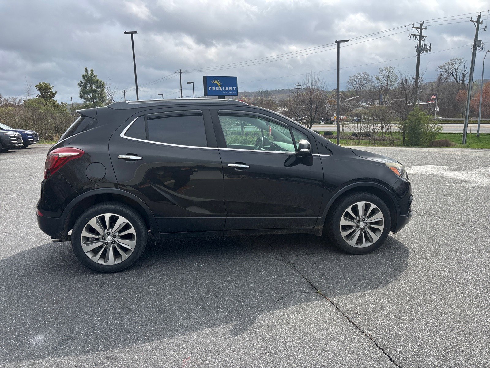 Used 2017 Buick Encore Preferred image 7