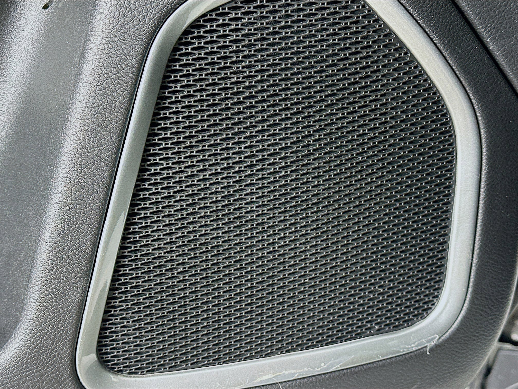 Certified 2025 Jeep Compass Sport image 23