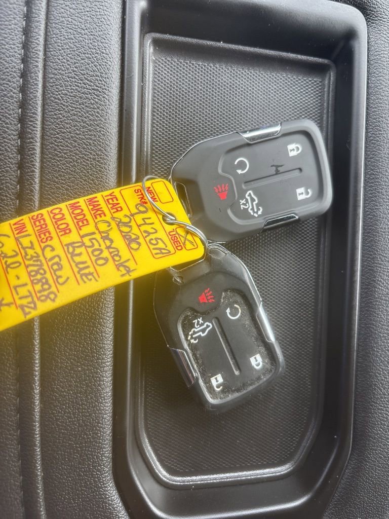 Certified 2020 Chevrolet Silverado 1500 LTZ w/ LTZ Premium Package AWD/4WD image 41