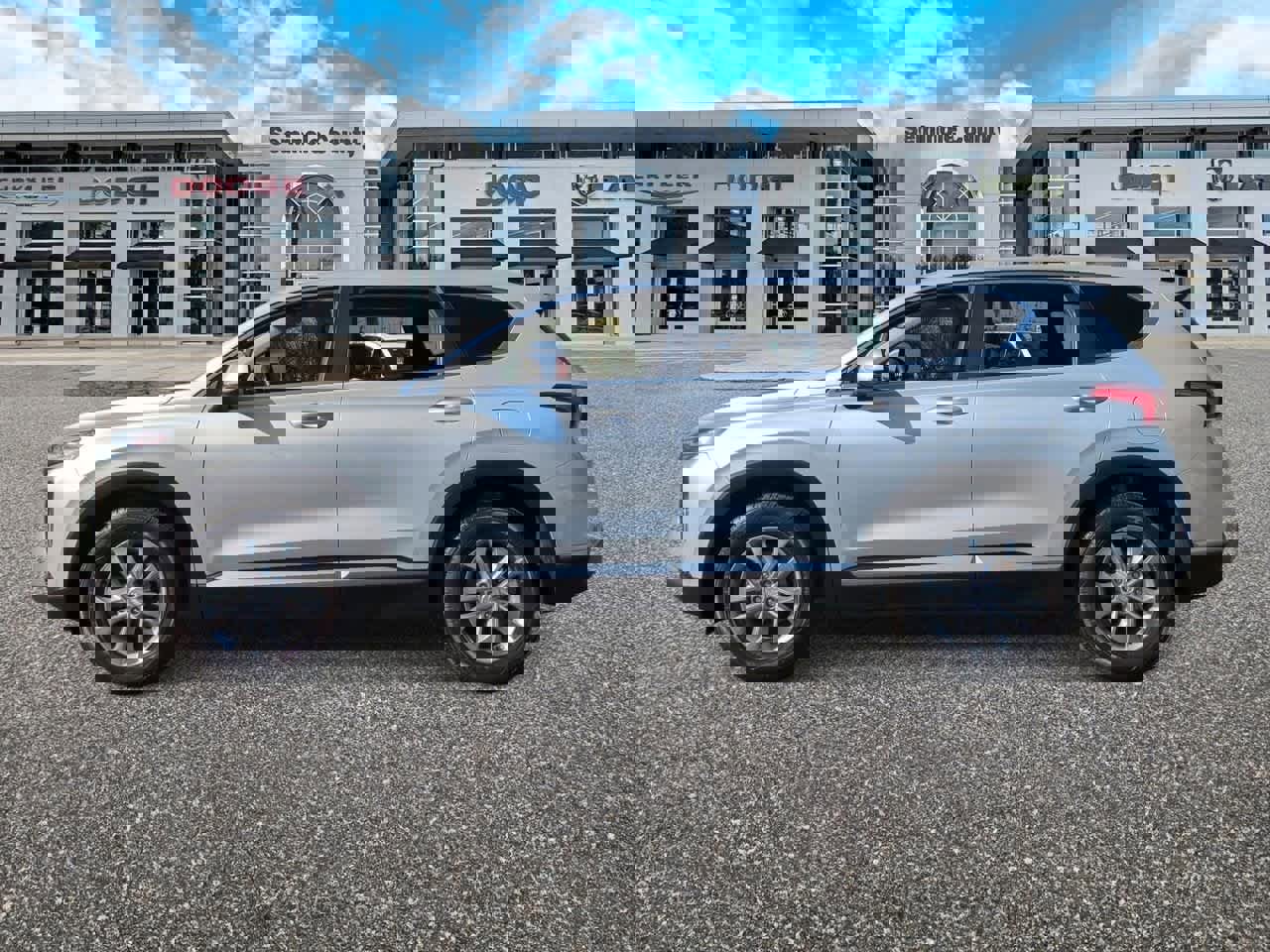 Used 2020 Hyundai Santa Fe SE image 5