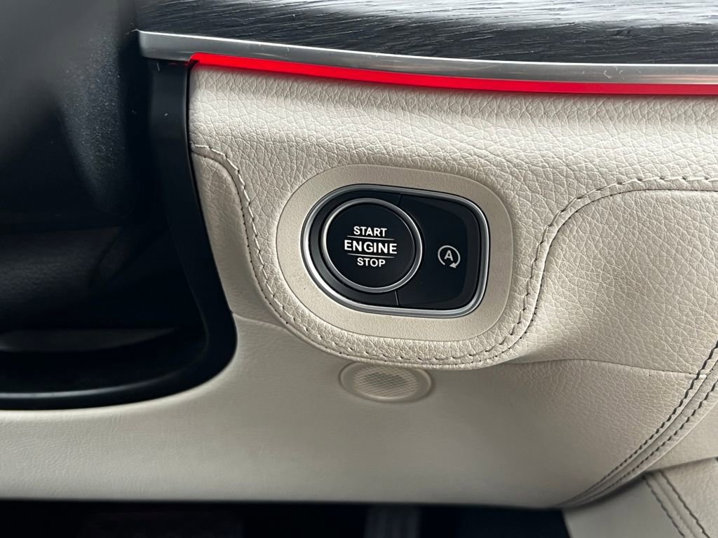 Used 2022 Mercedes-Benz GLE 350 4MATIC w/ Premium Package image 25