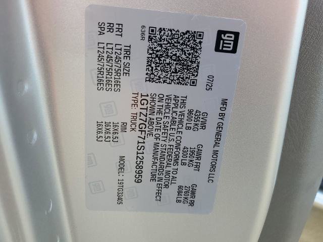 New 2025 GMC Savana 3500 w/ Driver Convenience Package image 37